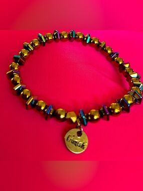 Erimish Bracelet with Gold Metallic & Irregular Shaped Multicolor Beads, EUC